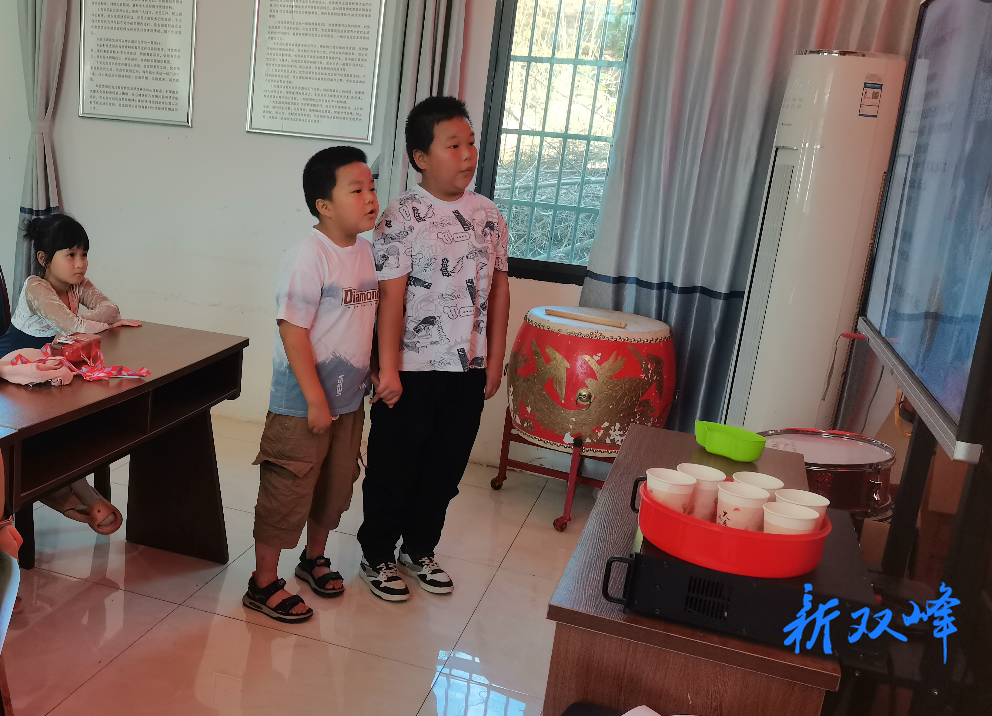 童声诵佳节 诗韵传民俗