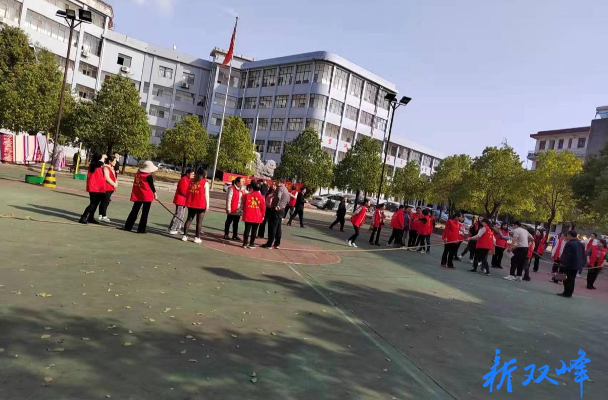 三塘铺镇举办群众文化文艺联谊活动 干群共筑和谐邻里情