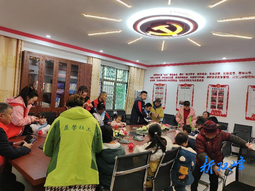 指尖剪纸展童趣 土乔社区少儿手工活动点亮春日