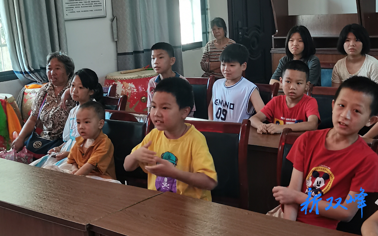 ​童声讲佳节 演讲比赛传民俗