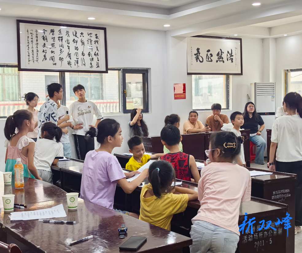 2025年梓门桥镇农家书屋“书香润乡村 阅读促振兴”读书活动圆满举办