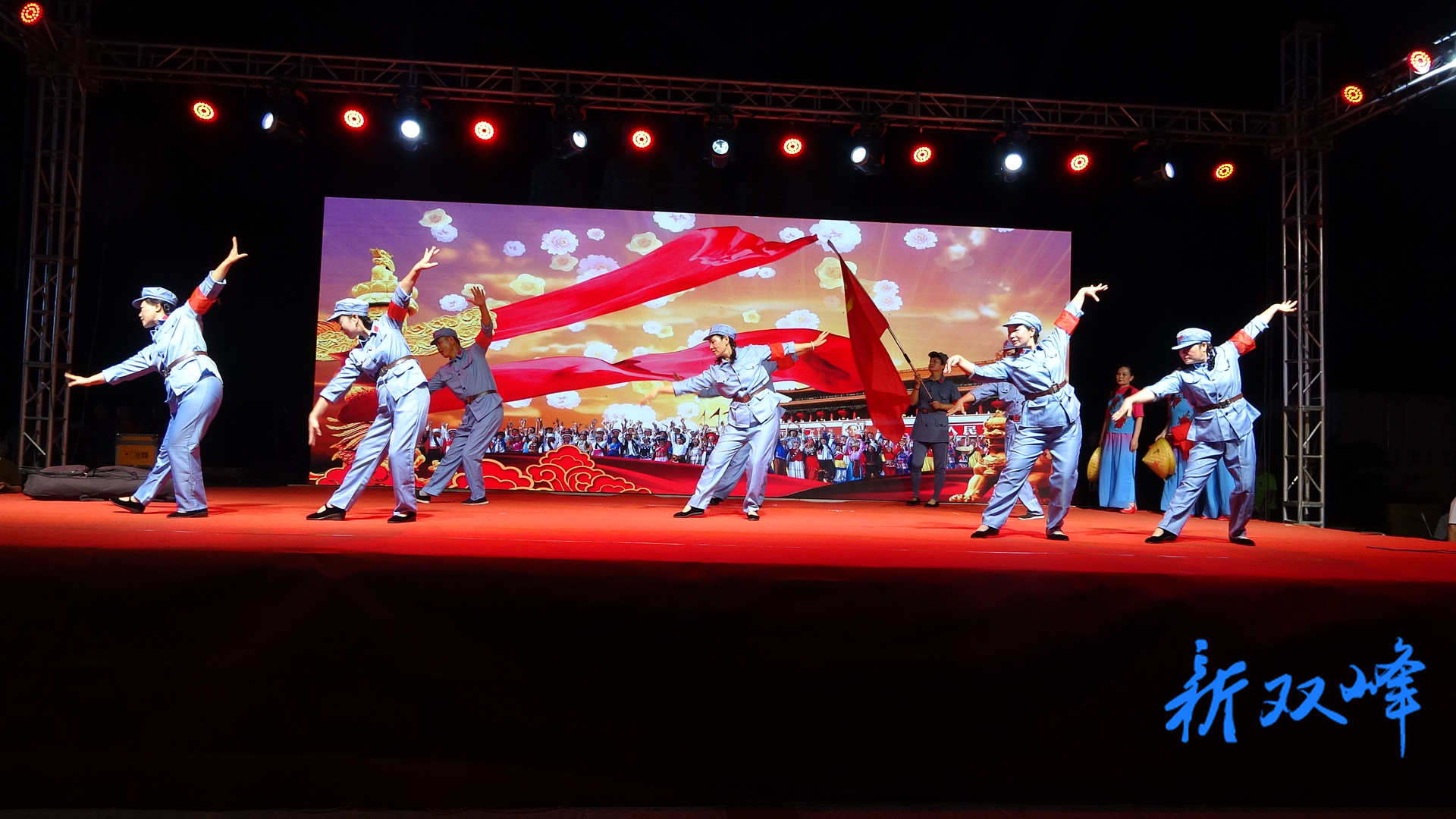 永丰街道举行共庆“八一”专题文艺汇演