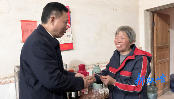 新春走基层丨县民政局节前走访慰问困难群体