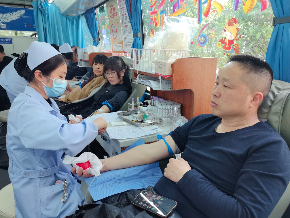 永丰街道：学雷锋践初心 无偿献血暖人心