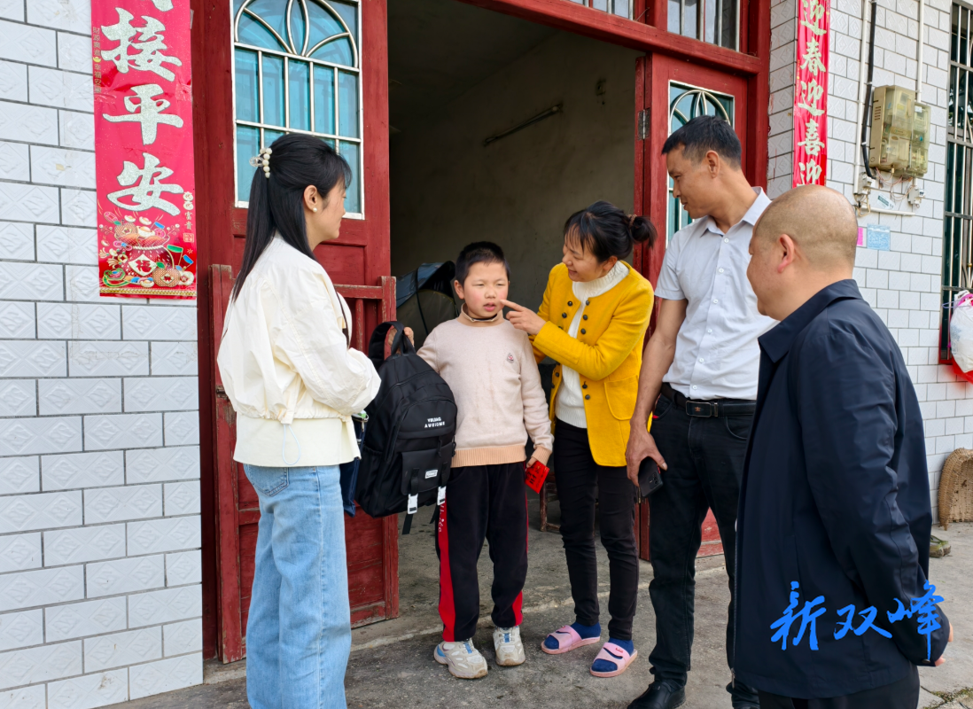 沙塘乡爱心人士情系家乡 爱心慰问温暖留守困境儿童