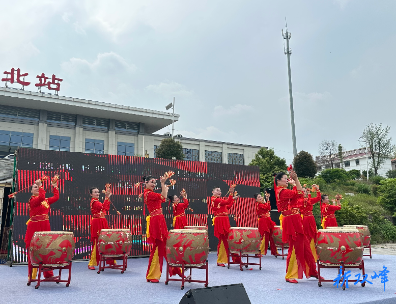 洪山殿镇：送戏下乡润民心 文化惠民暖乡村