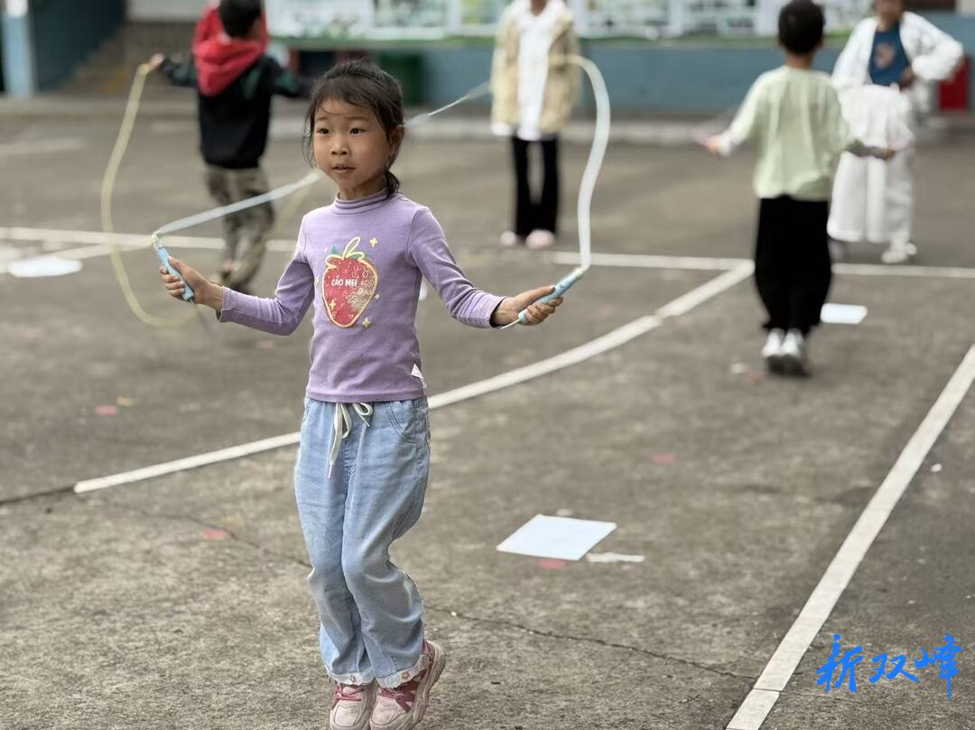 走马街镇中心小学成功举办第二届跳绳比赛