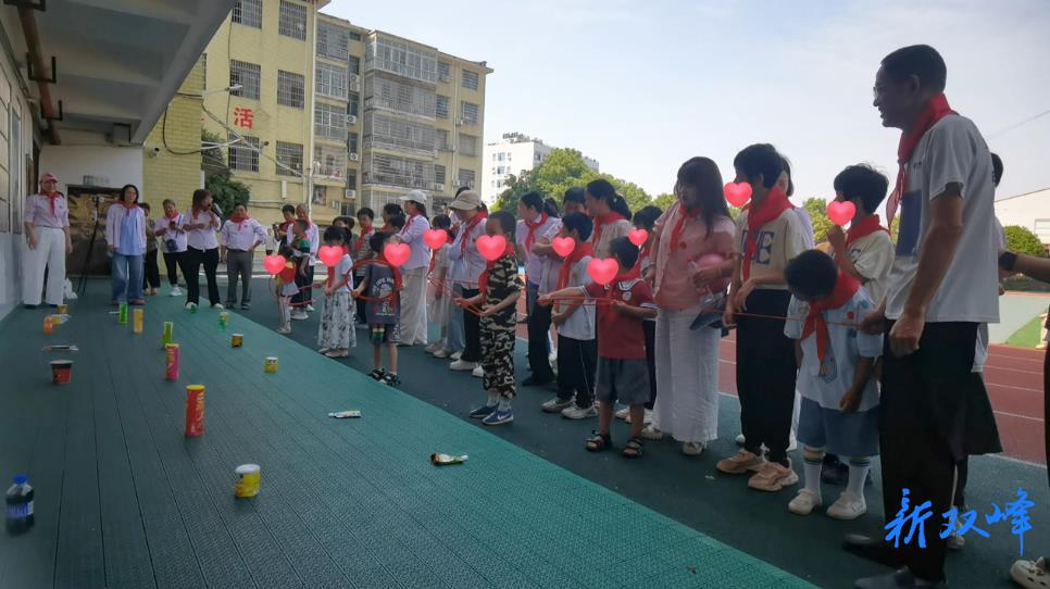 童心向阳 静待花开——志愿者暖心陪伴孤困儿童欢度六一