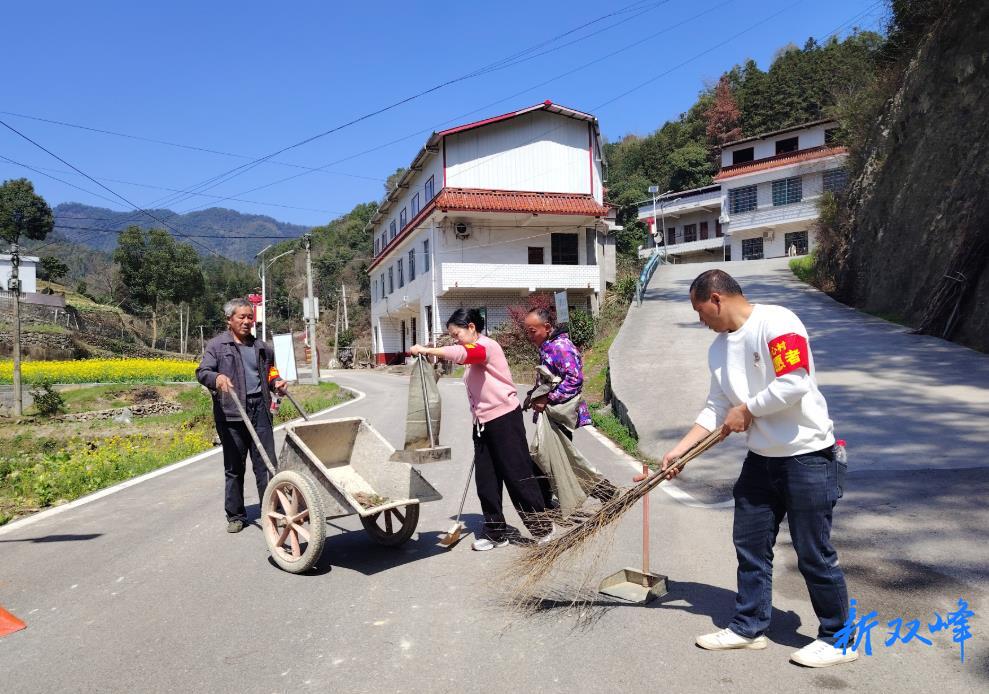 杏子铺镇：以评比促整治 绘就水乡新貌