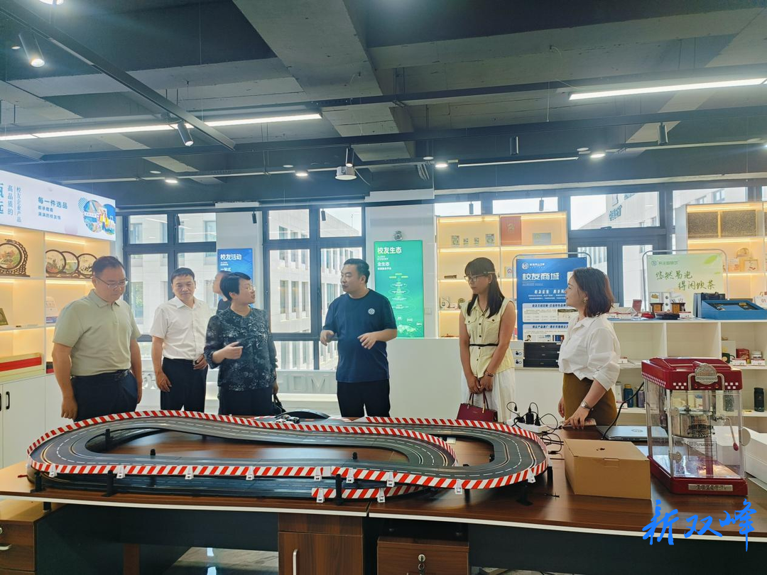 县领导带队到长沙考察智慧农机和外贸工作