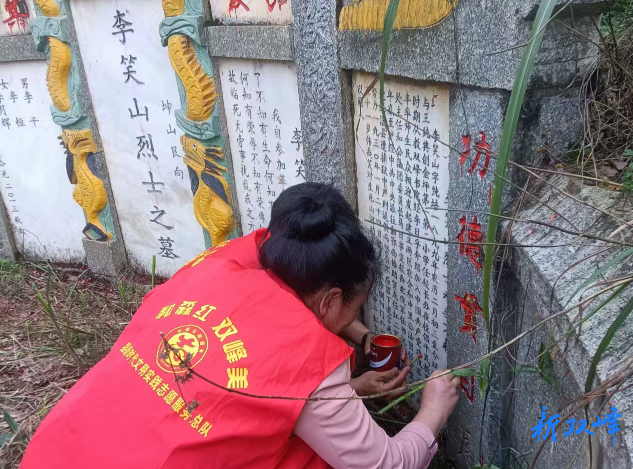 永丰街道：开展烈士墓清扫活动 以实际行动守护英烈荣光