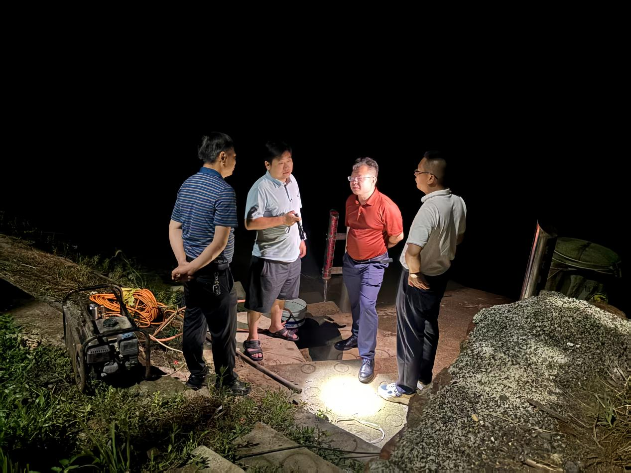 应安一线丨闻“汛”而动 向险而行——双峰县青树坪镇全力筑牢防汛安全屏障