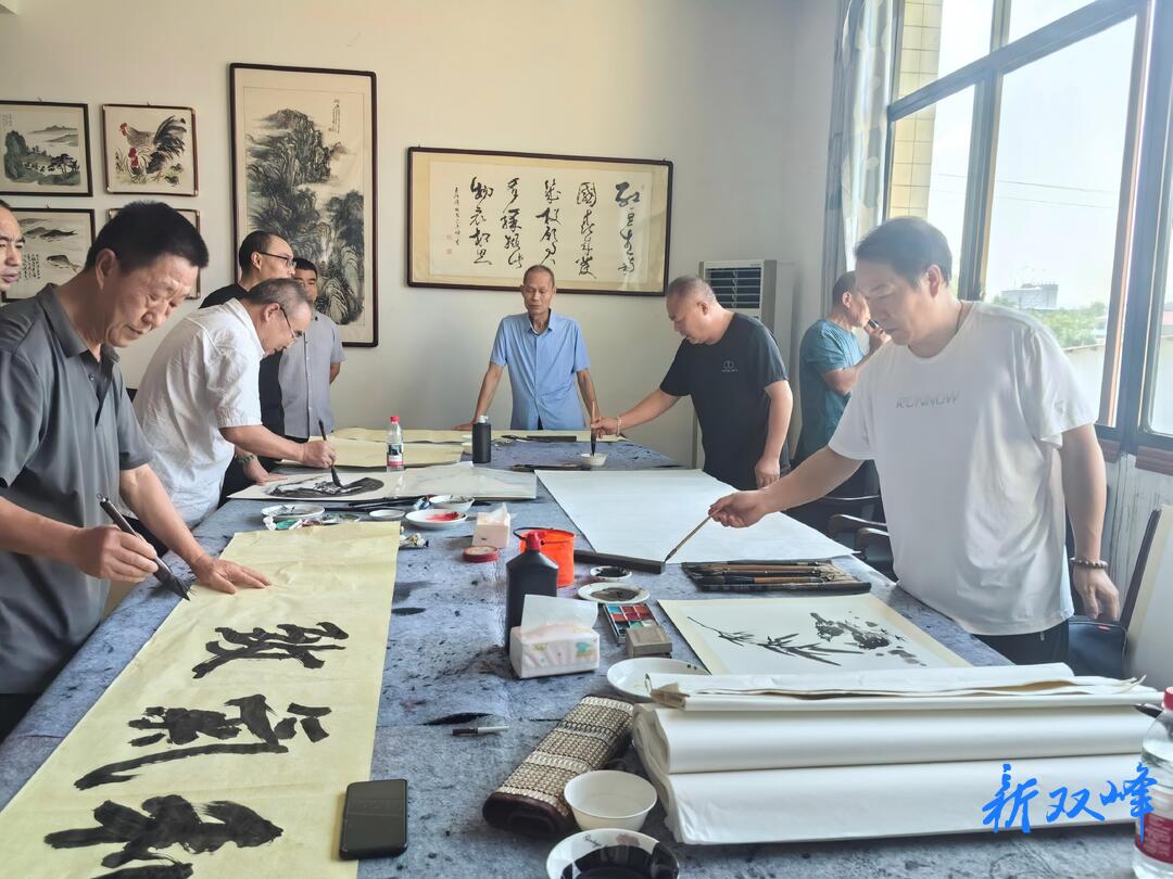 永丰街道：横塘社区成立书画艺术创作室 打造家门口的惠民 “文化圈”