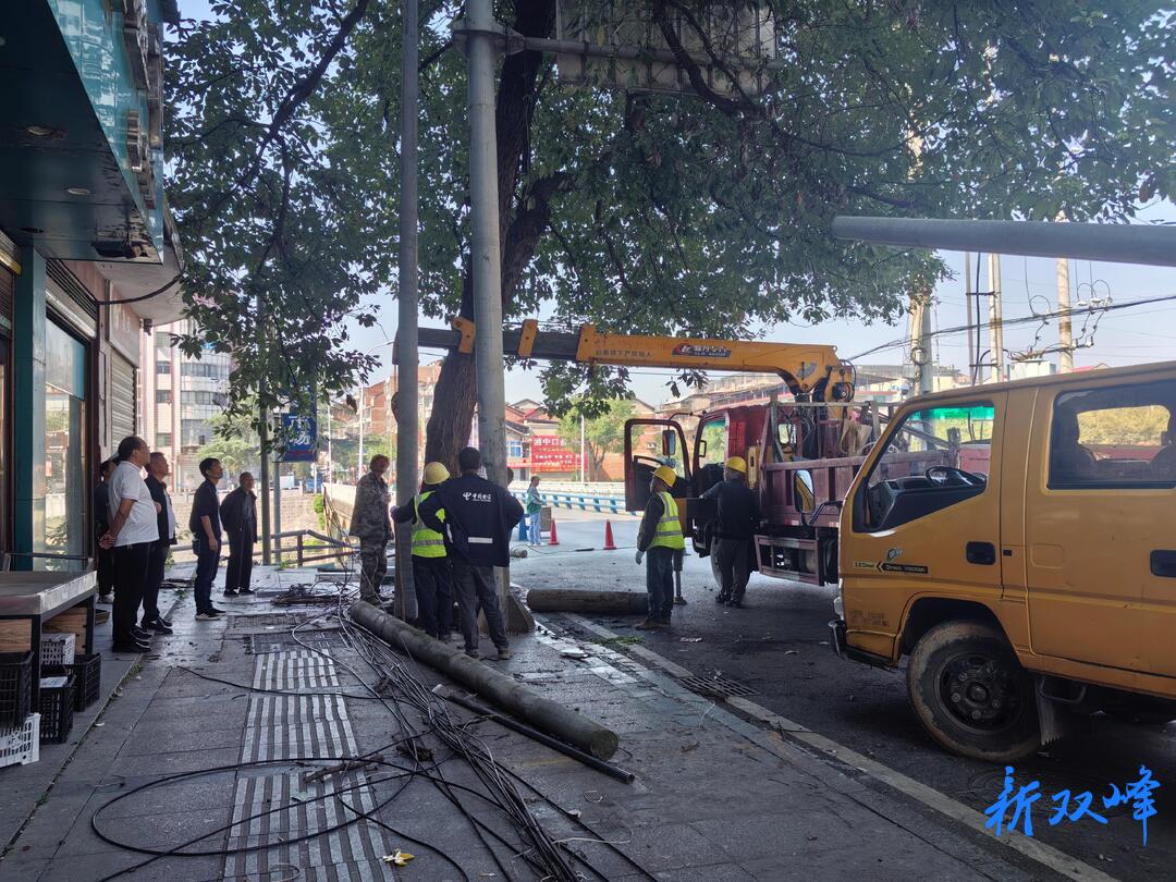 永丰街道：快速处置一起突发事件保障国道畅通