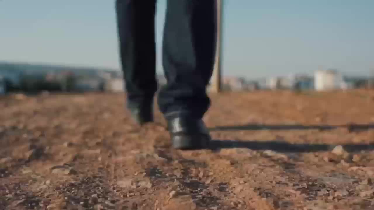 “七一”主题感人瞬间微视频《坚守》