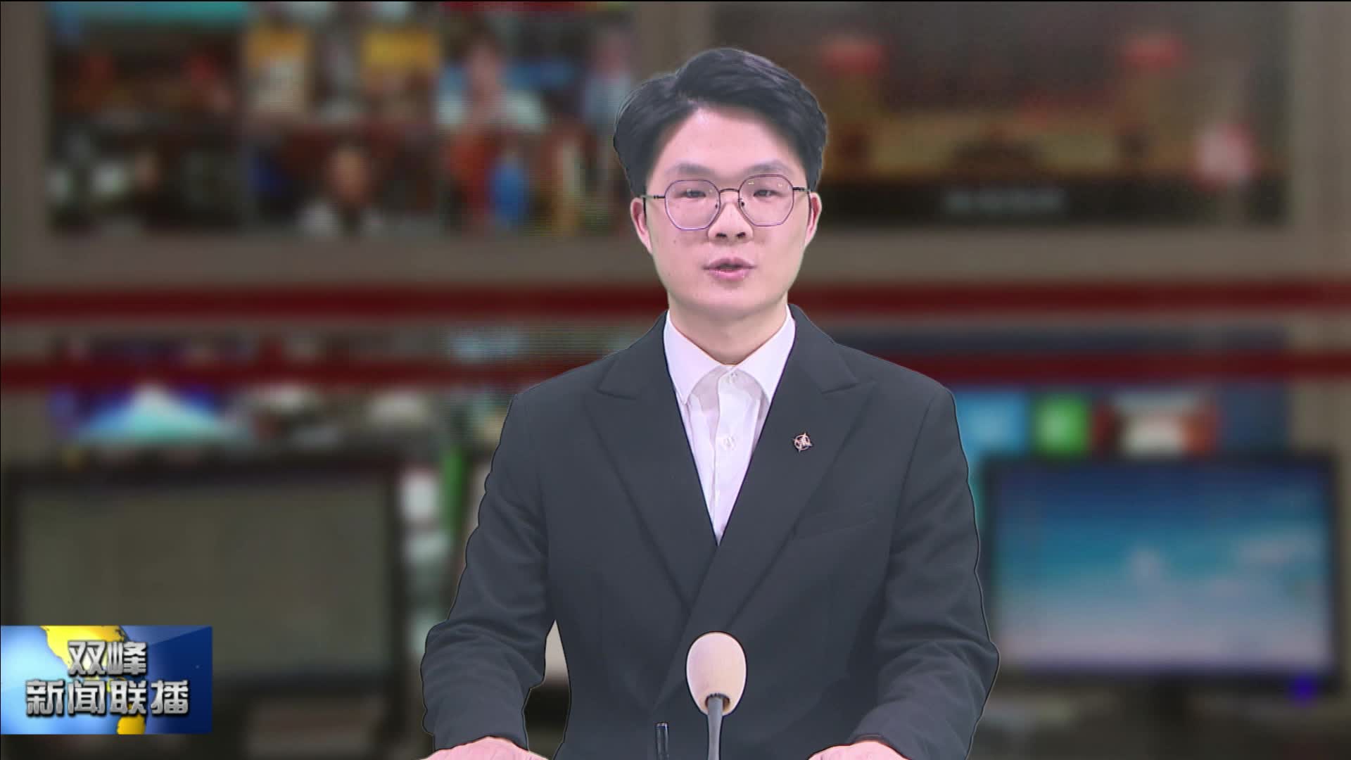 新春走基层 | 除夕夜·警灯下：他们用脚步丈量平安