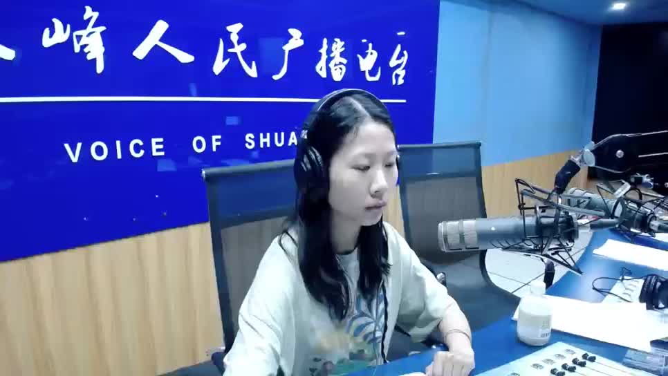 家乡好货，我来代言——虾友季鲜货烧烤龙虾