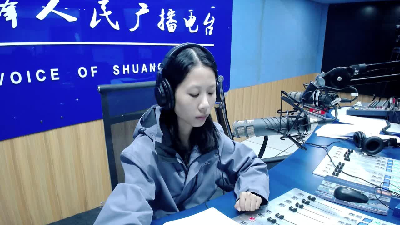 家乡好货，我来代言——小年年土特产月饼